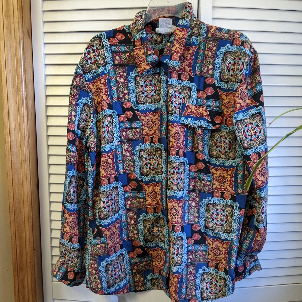 Vintage Tess Button Down Shirt.                   1